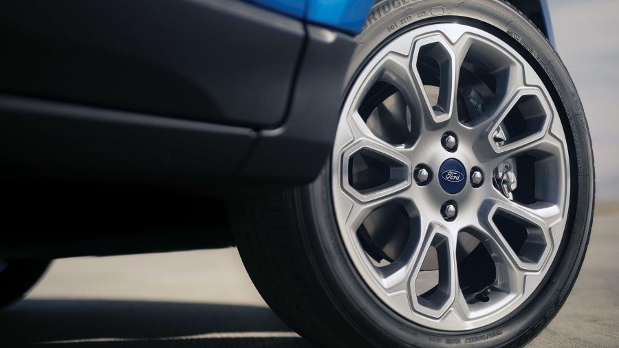 Колеса Ford EcoSport Titanium 2017 года  (NA) (фото 17 из 30)